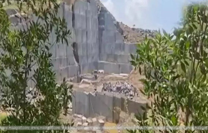 క్వారీలో భారీ బండరాళ్లు పడి ఆరుగురి మృతి