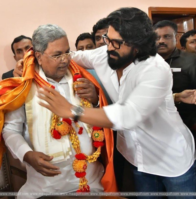 1 కర్ణాటక సీఎం సిద్ధ రామయ్యను మర్యాద పూర్వకంగా కలిసిన రామ్ చరణ్