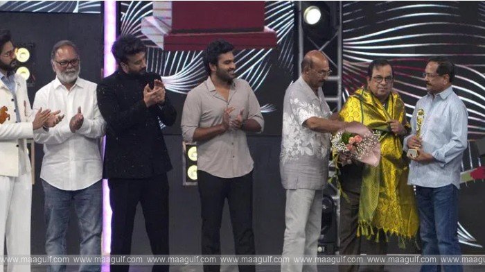 1 యూఏఈలో అంగరంగ వైభవంగా గామా అవార్డ్స్
