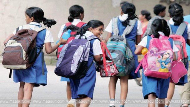 1 తెలుగు రాష్ట్రాల్లో దసరా సెలవులు ఎప్పటినుంచంటే..?