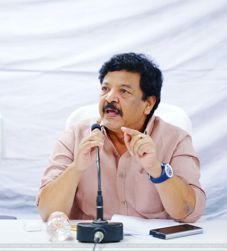 1 నీట మునిగింది నవ నగరాలు కాదు నవరత్నాల పార్టీ: మంత్రి దుర్గేష్