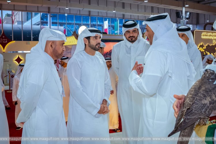 Sheikh Hamdan visits Katara International Hunting and Falcons Exhibition in Qatar