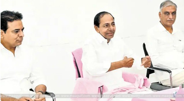 1 ఫామ్ హౌస్ లో ముఖ్య నేతలతో కెసిఆర్ భేటీ