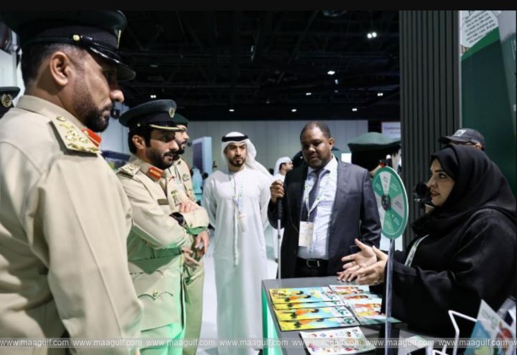 Maj. Gen. Ahmed Zaal visits Dubai Police’s Stand at AccessAbilities Expo 2025