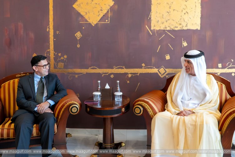Saud bin Saqr receives Ambassador of Canada