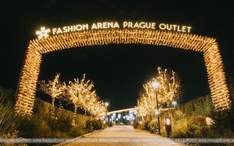 Kick Off the Holidays: Christmas Festivities Begin at Fashion Arena Prague Outlet!
