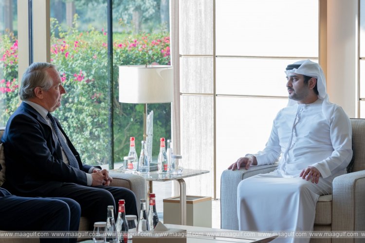 Maktoum bin Mohammed meets with Chairman of Deutsche Bank