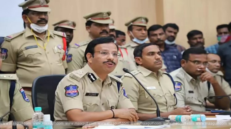 సైబర్ నేరగాళ్ల విషయంలో అప్రమత్తంగా ఉండాలి: సీపీ సజ్జనార్