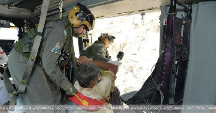 rafo-rescues-five-asian-expats-after-ship-wreck-in-dhofar-governorate