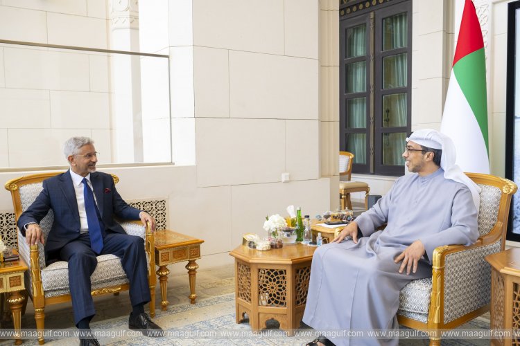 Mansour bin Zayed meets with Minister of External Affairs of India