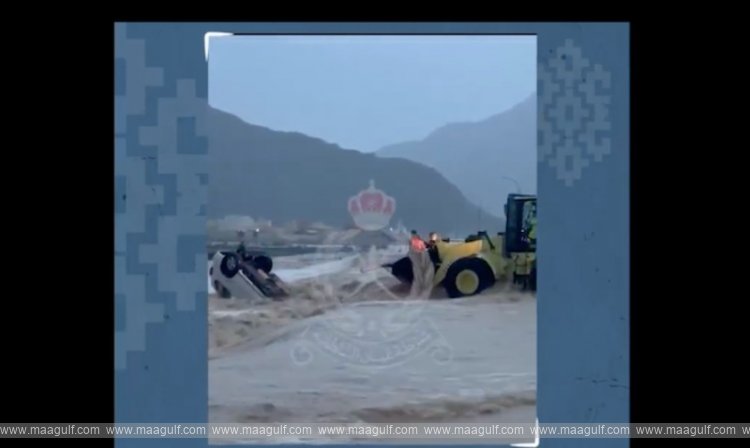 ముసాందంలో వరదల్లో డ్రైవింగ్.. డ్రైవర్‌ అరెస్ట్..!!