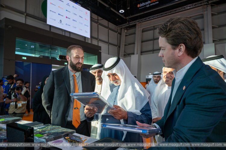Nahyan bin Mubarak visits MENA Bitcoin Conference in Abu Dhabi