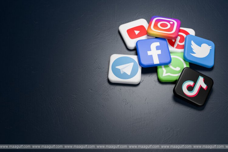 సోషల్ మీడియా ప్లాట్ ఫామ్ లపై కేంద్ర ప్రభుత్వం కొరడా