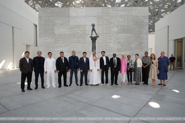 16 global tourism leaders discover UAE’s pioneering tourism