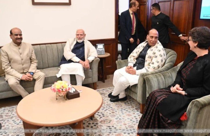 ఎంపీలకు తేనీటి విందు ఇచ్చిన స్పీకర్‌ ఓం బిర్లా..