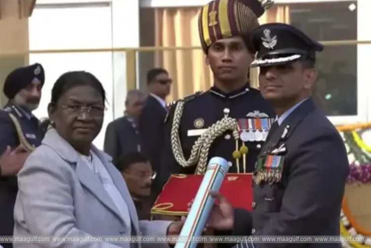 శుభాంశు శుక్లాకు అశోక చక్ర ప్రదానం చేసిన రాష్ట్రపతి