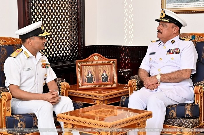 acting-rno-commander-receives-commander-of-indian-western-naval-command