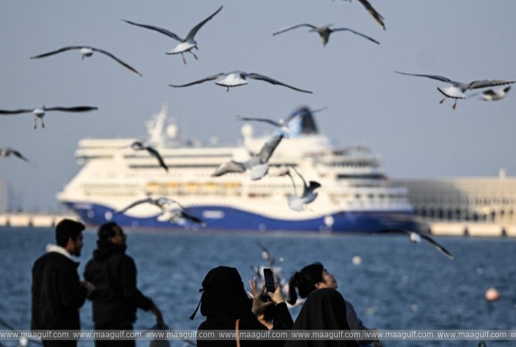 qatar-meteorology-issues-warning-as-strong-winds-dust-forecast-for-sunday