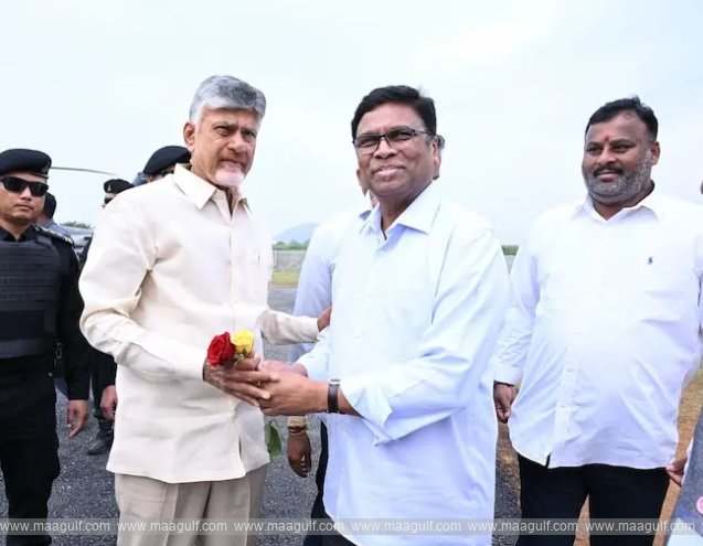 CM Chandrababu Naidu participated in the Swachh Andhra programme
