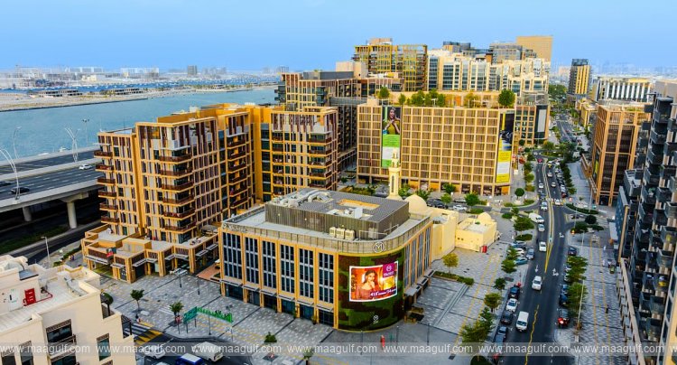 దుబాయ్ లో ప్రపంచంలోనే మొట్టమొదటి గోల్డ్ స్ట్రీట్..!!