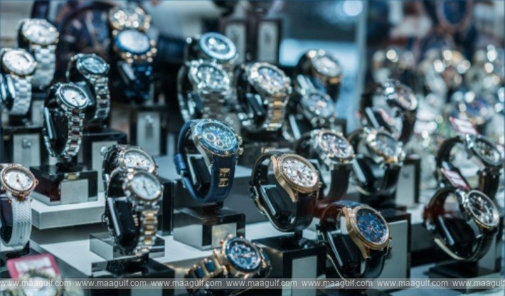 బహ్రెయిన్ లో లగ్జరీ వాచీల స్కామ్..ఇద్దరికి జైలుశిక్ష, ఫైన్..!!