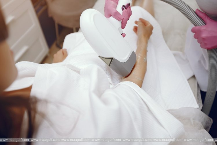 స్పెషలిస్ట్ లేకుండా లేజర్ సెషన్‌లు..!!