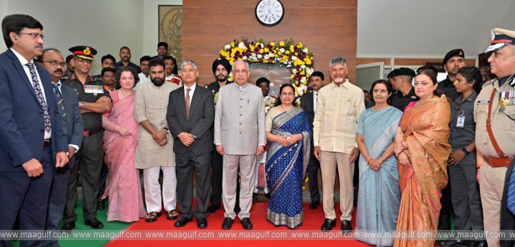 గణతంత్ర దినోత్సవం సందర్భంగా లోక్ భవన్‌లో జరిగిన తేనీటి విందు