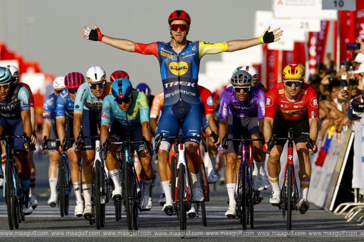 Italy\'s Jonathan Milan sprints to UAE Tour 2026 Stage 5 win
