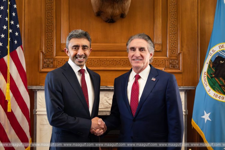 Abdullah bin Zayed meets US Secretary of the Interior in Washington