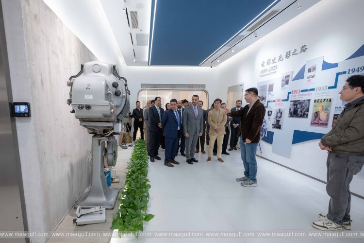 Sultan bin Ahmed visits Shanghai Film Studios and Park