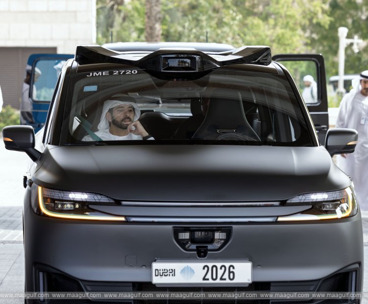 Sheikh Hamdan launches official operations of driverless taxi service in Dubai