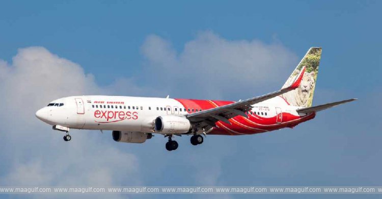 ముంబై-మస్కట్ ఫ్లైట్ లో రాత్రంతా చిక్కుకుపోయిన ప్రయాణికులు..!!