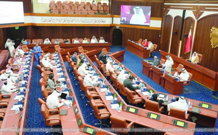 కార్మికులు  ఏడాది సర్వీస్ తర్వాత యజమానులను మార్చుకోవచ్చు..!!