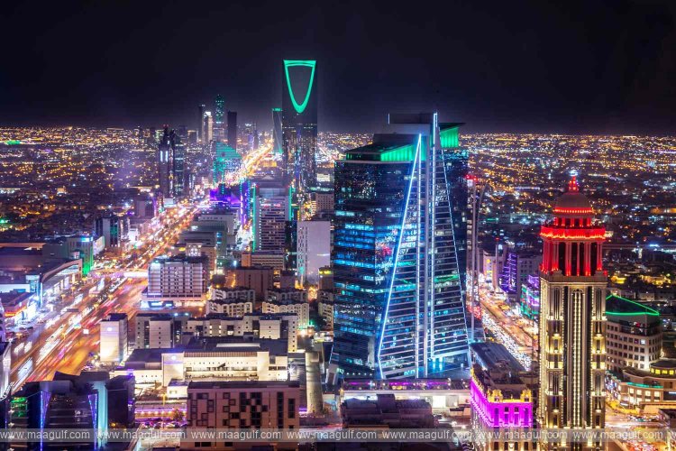 సౌదీలో 127 మంది ప్రభుత్వ ఉద్యోగులు అరెస్టు..!!