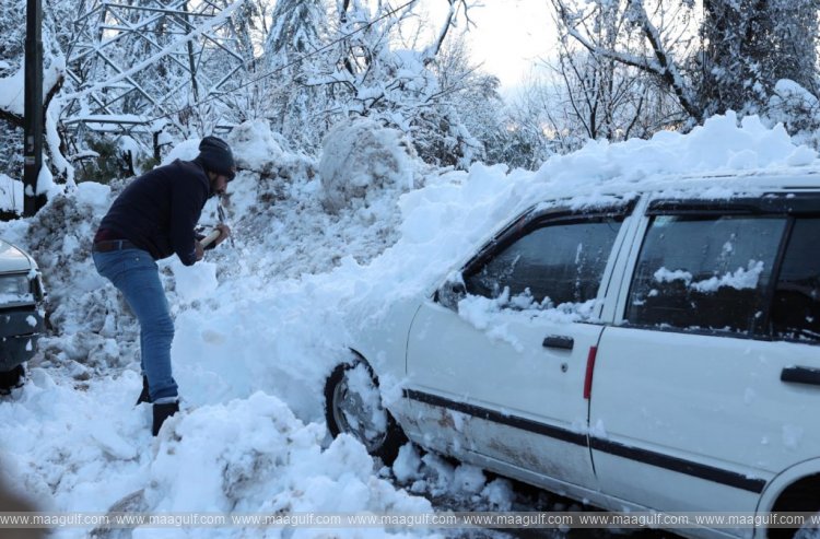 ముంచెత్తిన తీవ్ర హిమపాతం..35 మంది మృతి
