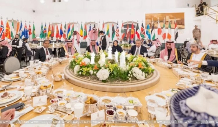 దౌత్యాధికారులకు ఇఫ్తార్ విందు ఇచ్చిన సౌదీ అరేబియా..!!