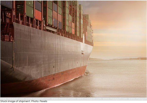 ఒమన్‌తో గ్రీన్ కారిడార్‌ను ప్రకటించిన దుబాయ్..!!