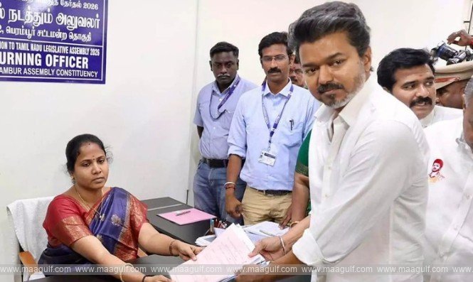 పెరంబూర్ నుంచి నామినేషన్ వేసిన దళపతి విజయ్