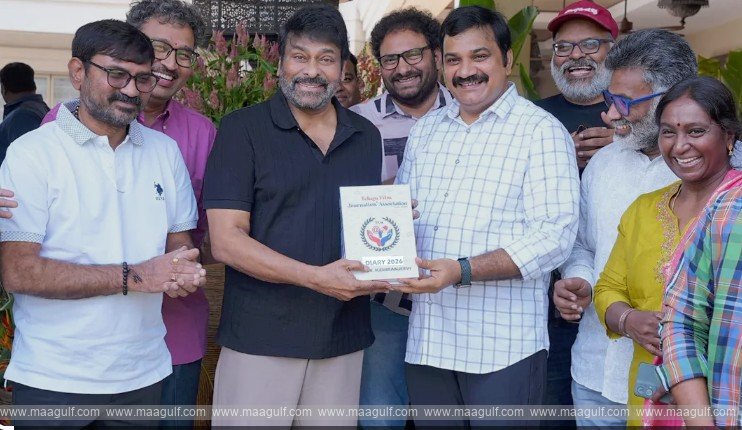 మెగాస్టార్ చిరంజీవి చేతుల మీదుగా TFJA డైరీ, ఇన్సూరెన్స్, ఐడి కార్డ్స్ లాంచ్