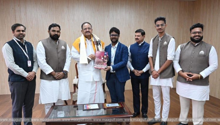 విలువలతో కూడిన రాజకీయాల్లోకి యువత రావాలి: వెంకయ్య నాయుడు