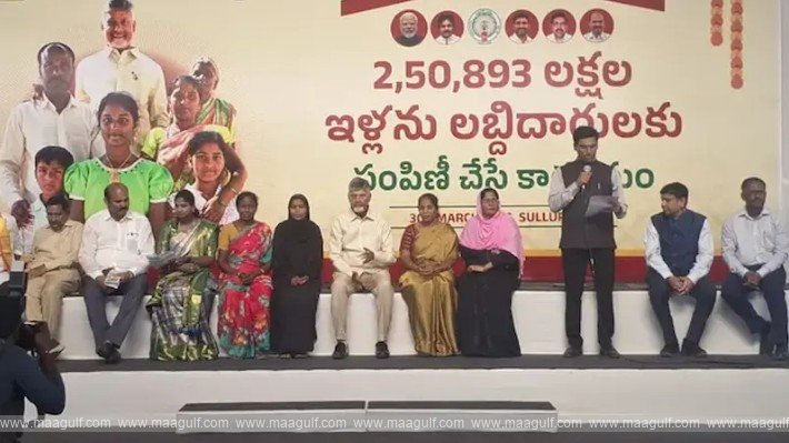 నాయుడుపేటలో టిడ్కో ఇళ్లను పంపిణీ చేసిన సీఎం చంద్రబాబు