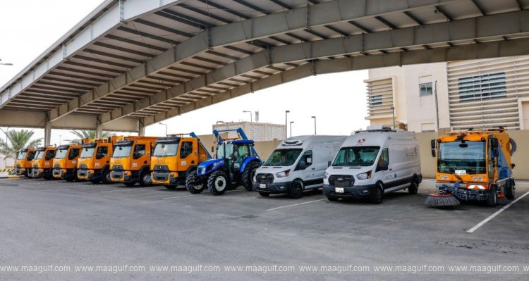 Municipality Ministry launches fleet of eco-friendly vehicles, equipment
