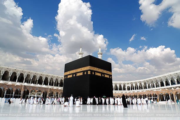 Six categories are permitted to enter Makkah with an Absher permit
