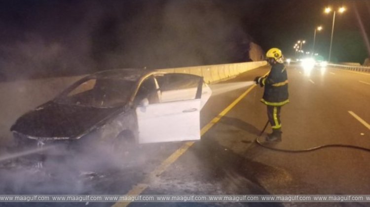 Car burned on the road in Samail Governorate..!!