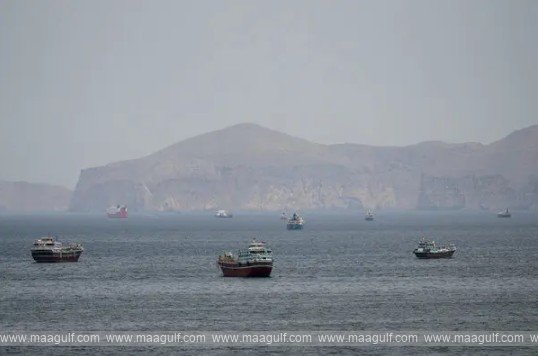 అమెరికా-ఇరాన్ సంక్షోభం: హర్మూజ్ జలసంధి పై ముదురుతున్న పోరు