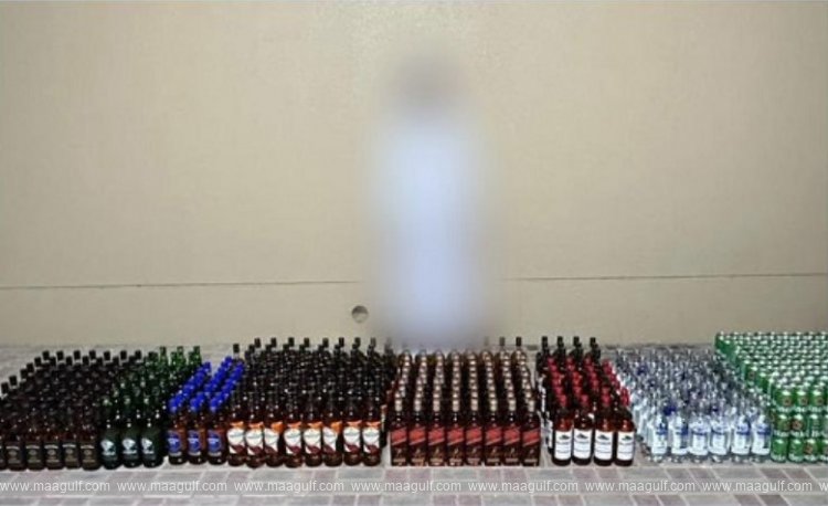 sohar-authorities-seize-743-bottles-of-alcohol-tobacco-products