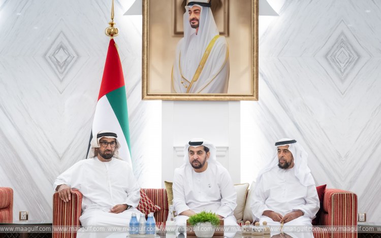 Hamdan bin Zayed receives UAE citizens at Baynunah Palace