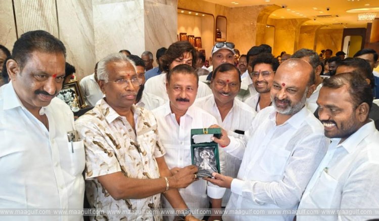 Grand inauguration of \'Karthikeya Jewellery\' in Karimnagar