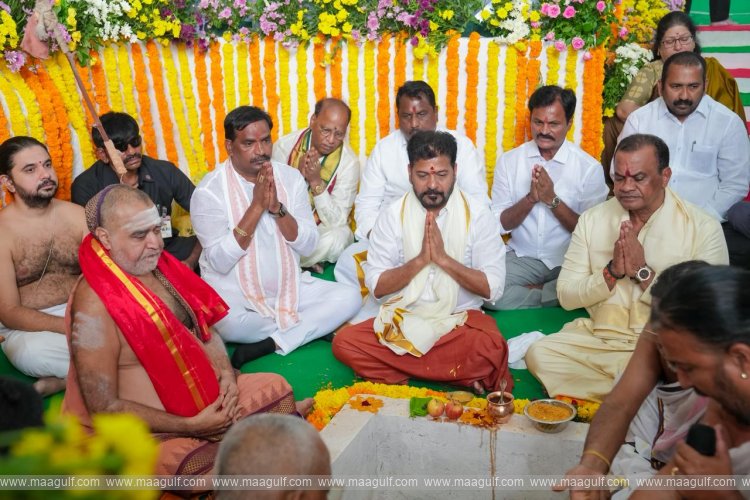యాదగిరిగుట్టలో అతిపెద్ద వేద పాఠశాల సముదాయానికి భూమిపూజ చేసిన సీఎం రేవంత్