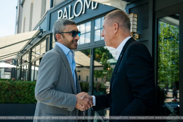 Abdullah bin Zayed meets Czech PM in Prague